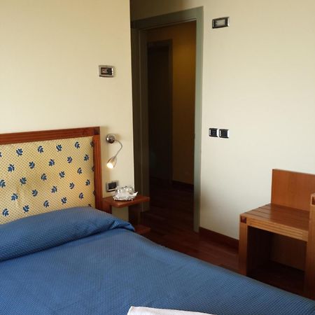 Hotel Il Castellaccio 피치오네 객실 사진