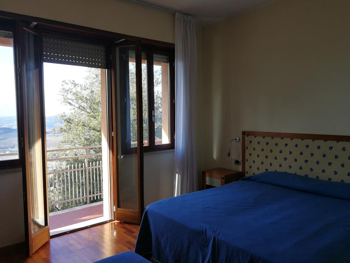 Hotel Il Castellaccio 피치오네 외부 사진
